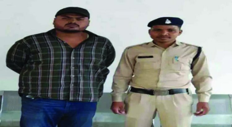 अफीम तस्कर चढ़ा पुलिस के हत्थे