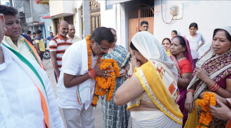 मुझ जैसे आम कार्यकता को टिकिट देकर यह संदेश दिया है कि कांग्रेस गरीबों किसानों एवं मजदूरों की पार्टी है - राजेन्द्र साहू