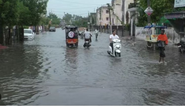 तीन दिन झमाझम बारिश से सड़कों पर पानी ही पानी