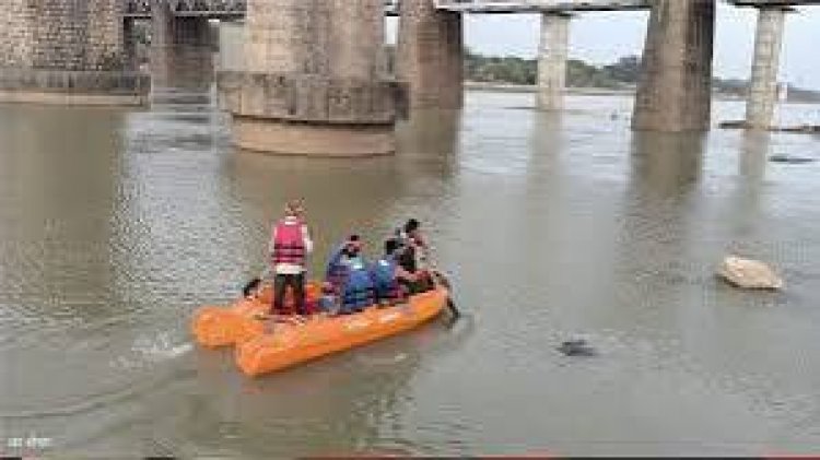 जांजगीर-चांपा जिले के ग्राम भादा में हसदेव नदी की पानी में डूबने से युवक अनिल कुमार (24) की मौत हुई