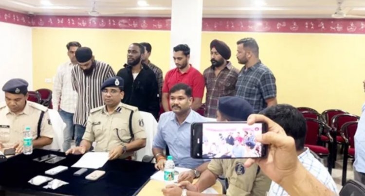 तस्करों को पकड़ने ग्राहक बनी पुलिस, टीम ने सरगना सहित तीन को धर दबोचा