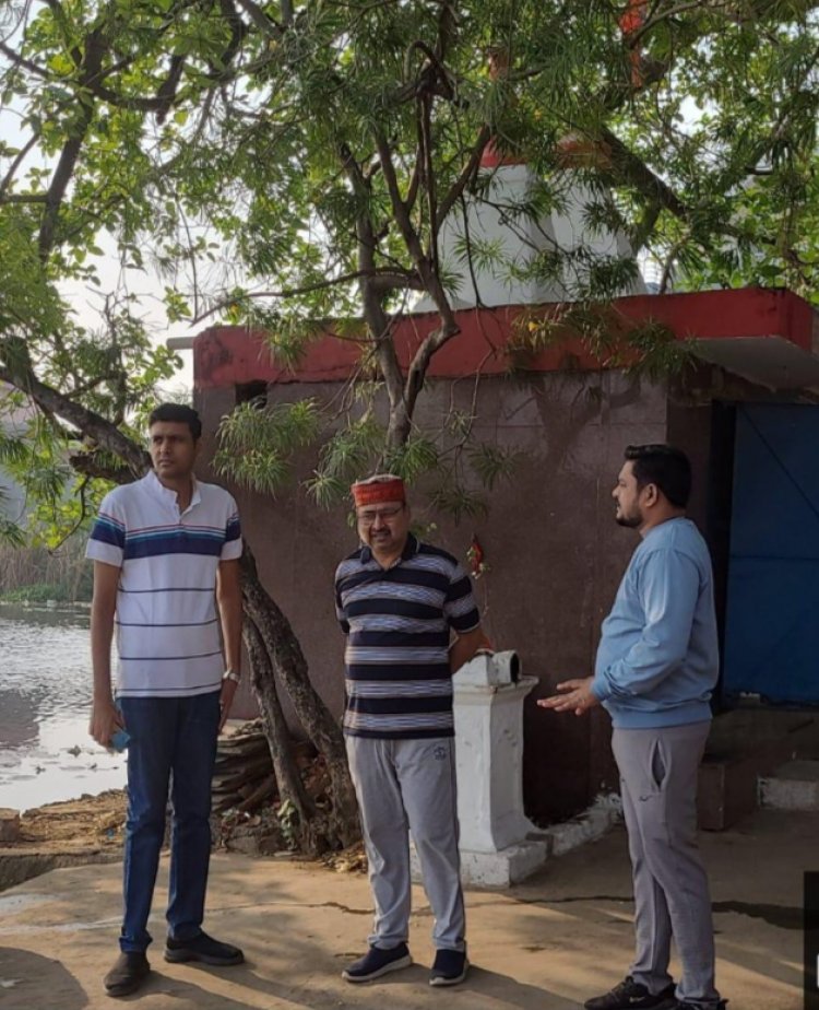 कार्यभार संभालते ही आयुक्त सुमित अग्रवाल ने विभिन्न छठ घाटो में चल रहे विशेष सफ़ाई अभियान का किया निरीक्षण