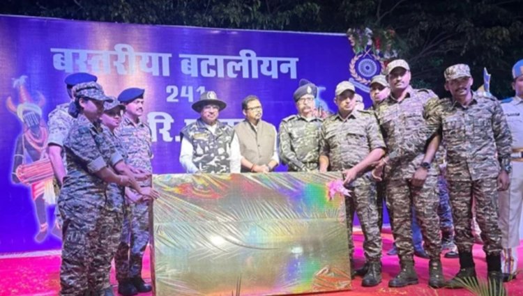 सीएम विष्णुदेव साय ने CRPF कैंप में बिताई रात, जवानों को परोसा खाना, ऐसा करने वाले छत्‍तीसगढ़ के पहले मुख्यमंत्री