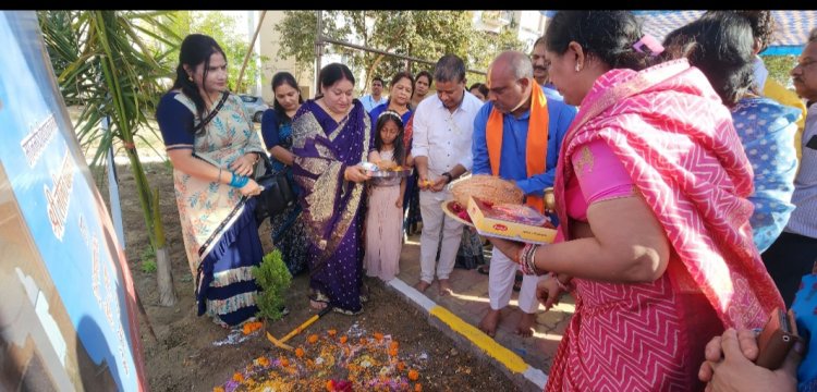 तालपुरी बी ब्लॉक में भगवान शिव के रुद्राभिषेक एवम भूमि पूजन के कार्यक्रम में सम्मिलित हुए विधायक ललित चंद्राकर