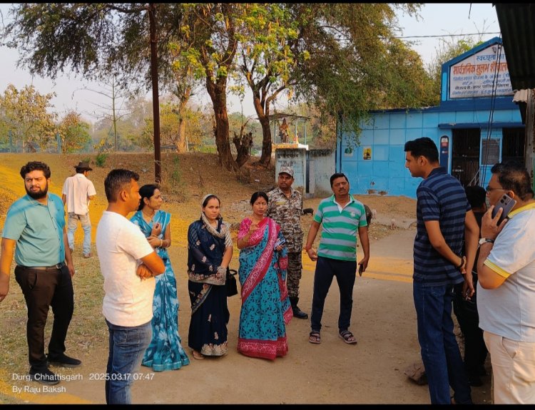 सफाई कार्य का निरीक्षण करने फील्ड पर पहुची महापौर,कहा महिला समृद्धि बाजार क्षेत्र से सड़क आवागमन में बाधित दुकानदारों को हटाए तत्काल