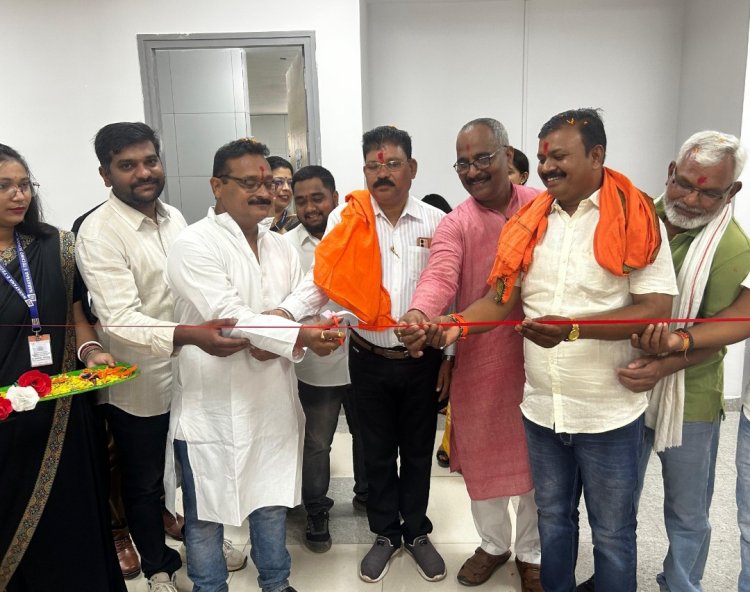 बोरसी में नारायणा ई-टेक्नो का भव्य शुभारंभ सभापति श्याम शर्मा ने पार्षदों के बीच किया