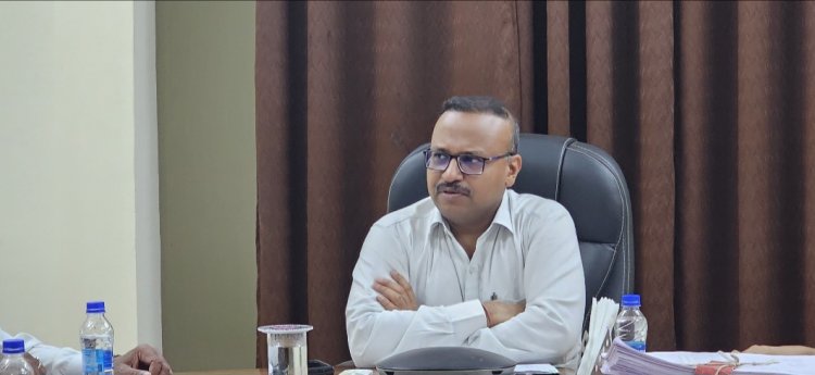 पुलिस महानिरीक्षक दुर्ग रेंज के द्वारा लगातार की जा रही है ,रेंज स्तरीय दोष मुक्ति प्रकरणों की समीक्षा बैठक