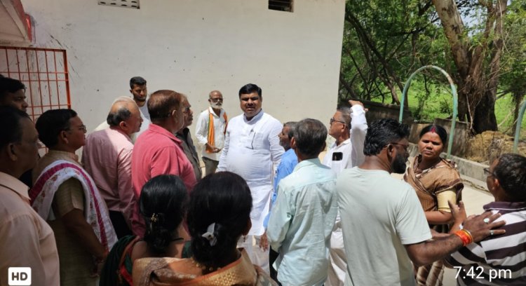 आदित्य नगर पहुँचे विधायक गजेन्द्र यादव, नागरिकों से किये भेंट मुलाकात