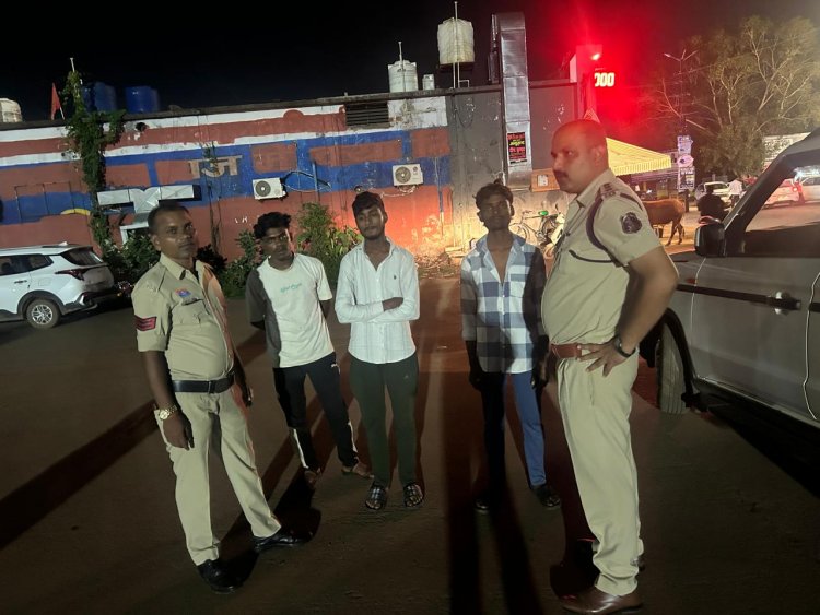 सार्वजनिक स्थलों में शराब पीने वालो पर दुर्ग पुलिस का विशेष अभियान,92 व्यक्तियों के विरूद्ध की गयी आबकारी एक्ट की कार्यवाही