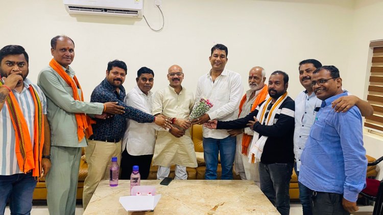 दुर्ग : भारतीय जनता पार्टी के मंडल अध्यक्ष मनमोहन शर्मा का धूमधाम से  मनाया जन्मदिन