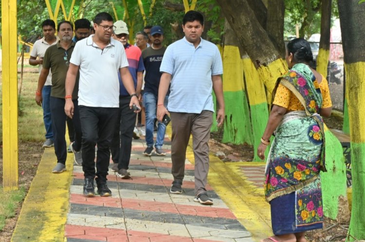 भिलाई : आयुक्त ने निर्माणाधीन रेन वाटर हार्वेस्टिंग एवं उद्यानों का निरीक्षण किए