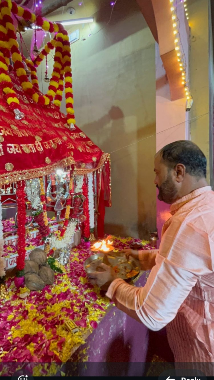 भादो अमावस्या पर हुई माता जी की महाआरती एवं सफ़ाई दीदी लोगो को सामग्री वितरण