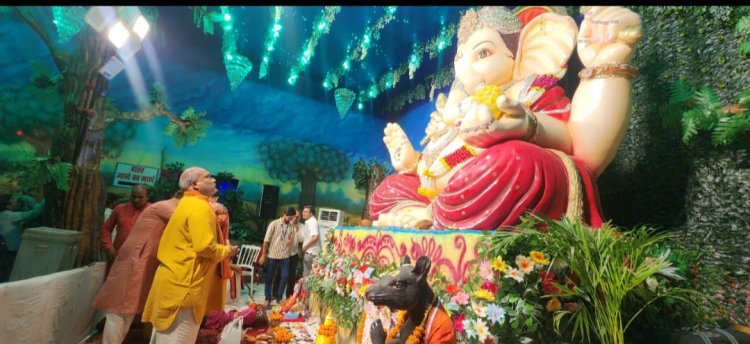 "विधायक ललित चंद्राकर ने भगवान श्री गणेश की पूजा कर प्रदेशवासियों की खुशहाली की कामना की"