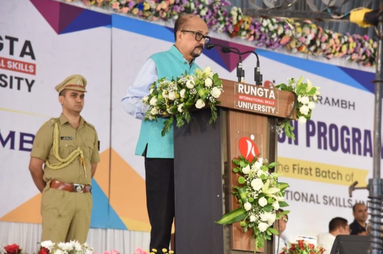 “रूंगटा इंटरनेशनल स्किल्स यूनिवर्सिटी के विद्यारंभ समारोह में शामिल हुए राज्यपाल”