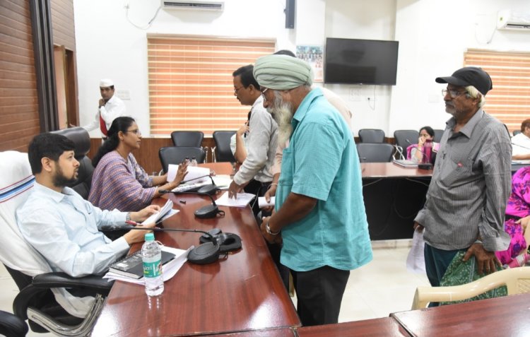 सीमांकन के बाद भी कब्जाधारी जमीन खाली नहीं कर रहा, वृद्ध ने जनदर्शन में लगाई गुहार