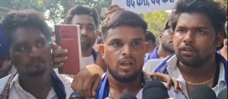 दुर्ग में मसीही समाज का विशाल प्रदर्शन, बजरंग दल पर प्रतिबंध लगाने की मांग