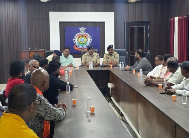 दुर्ग-भिलाई: दशहरा समितियों की बैठक में सुरक्षा पर मंथन, शांतिपूर्ण पर्व का लिया संकल्प