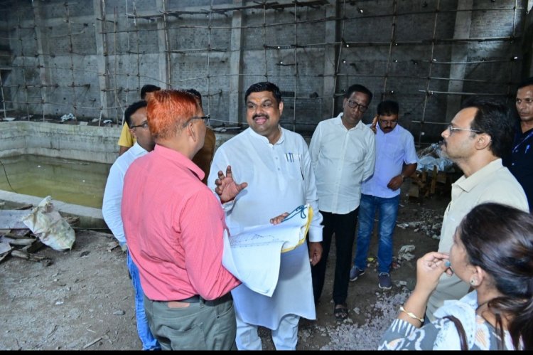 केबिनेट मंत्री गजेन्द्र यादव की पहल से दुर्ग में तैयार हो रहा स्विमिंग पुल