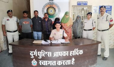 ग्राहकों से वसूली कर बैंक में जमा नहीं की रकम — 6 आरोपी सलाखों के पीछे