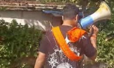 प्रार्थना सभा चल रही थी कि हिन्दू कार्यकर्ता ने बजाया स्पीकर, जमकर हंगामा