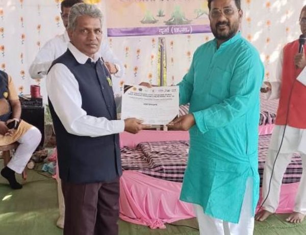 योग साधक उत्तीर्ण हुए परीक्षा में, अब हरिद्वार में होगा मुख्य प्रशिक्षण,योग शिक्षक मिलन समारोह एवं जिला कार्यकारिणी बैठक में कई मुद्दों पर चर्चा, वृहद योग शिविर आज से 