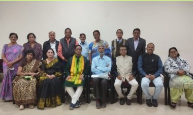 आरंभ' में मिलेगा रचनाकारों को मंच, सम्मान सहित विविध आयोजनों की बनीं रूपरेखा,प्रदीप अध्यक्ष, डॉ. रजनी कार्यकारी अध्यक्ष और नूरुस्सबाह बनाए गए महासचिव