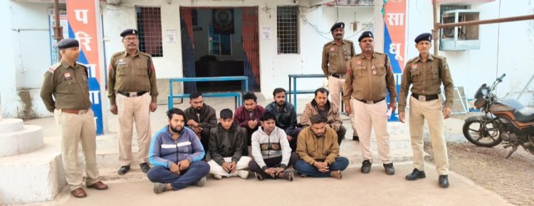 दुर्ग पुलिस का बड़ा खुलासा: तीन थाना क्षेत्रों में ऑनलाइन सट्टा रैकेट का भंडाफोड़, 12 आरोपी गिरफ्तार