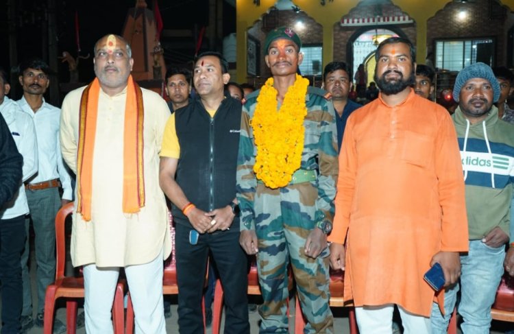 दुर्ग ग्रामीण विधायक ललित चंद्राकर ने मनीष साहू का भव्य स्वागत अभिनंदन किया