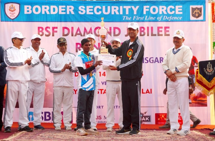 सीमा सुरक्षा बल की हीरक जयंती के उपलक्ष्य में भिलाई में आयोजित ‘बीएसएफ डायमंड जुबली रन-2025’ में उमड़ा जनसैलाब, भिलाईवासियों ने दिखाया उत्साह और देशभक्ति