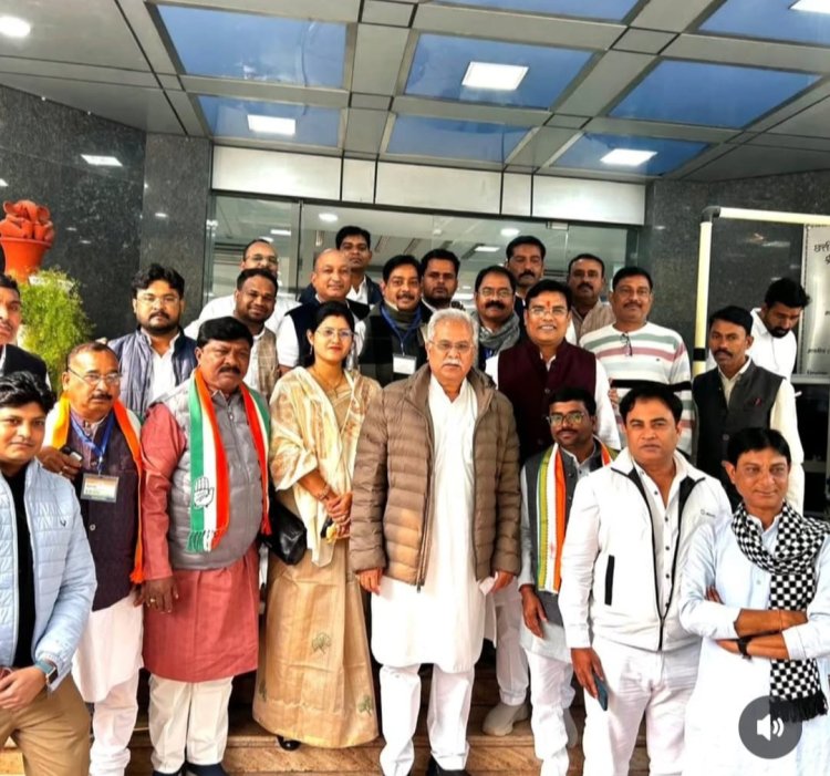 रामलीला मैदान में वोट चोर गद्दी छोड़ कार्यक्रम में लाखों की संख्या में कांग्रेसी पहुंचे करोड़ों हस्ताक्षर सौंपे--  अय्यूब खान 