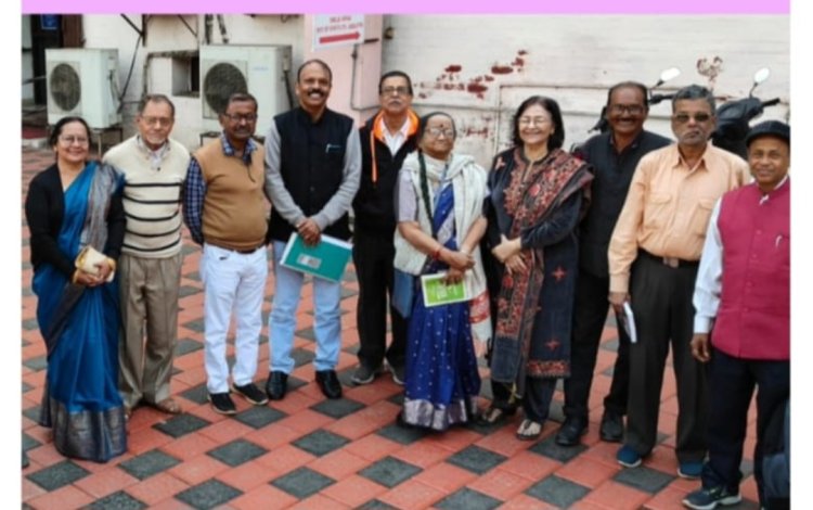 बंगीय साहित्य संस्था के 'कॉफी विद साहित्यिक विचार-विमर्श अड्डा' में शामिल हुए लेखक