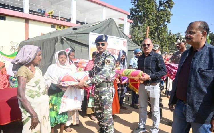 जीई फाउंडेशन ने बांटे कम्बल, ग्रामीणों ने खूब लगाए चौके-छक्के,एसएसबी के स्थापना दिवस पर खोड़गांव में हुए आयोजन में सक्रिय भागीदारी दी जीई फाउंडेशन ने 