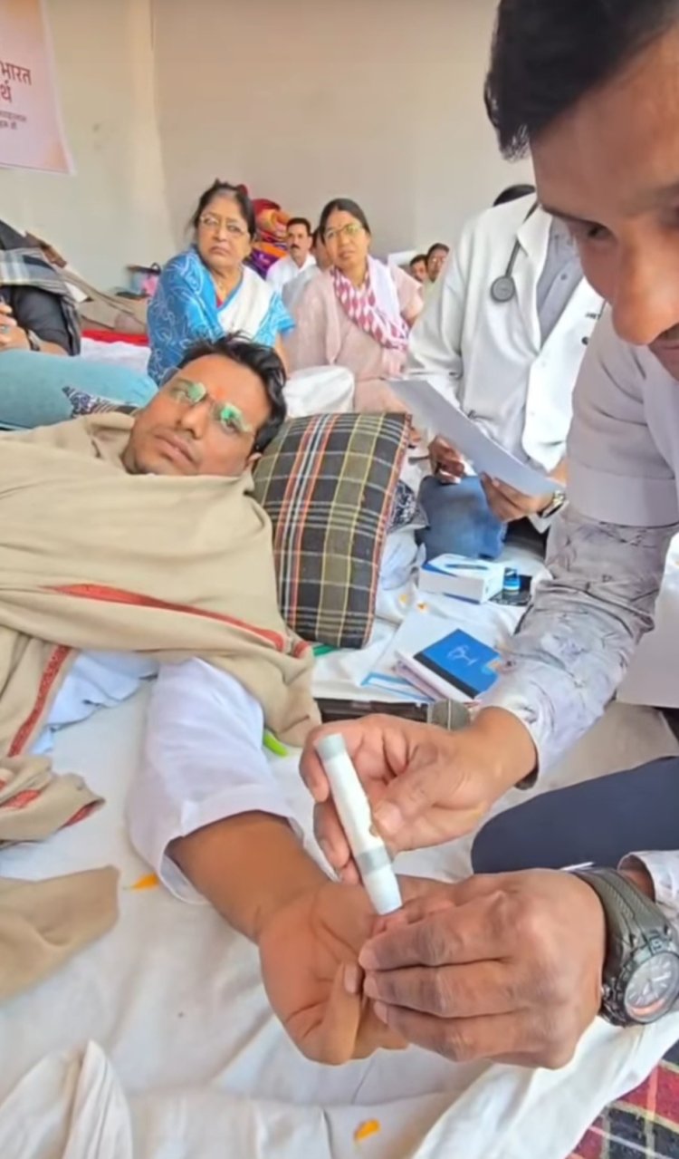 चौथे दिन की मेडिकल रिपोर्ट चिंताजनक, प्रशासन से चर्चा कर समाधान की मांग