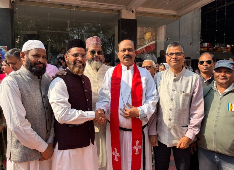 क्रिसमस पर दिखा सद्भावना का शानदार नजारा, मसीही परिवारों को दी मुबारकबाद