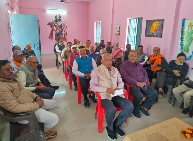 पेंशनर्स के सम्मान, स्वाभिमान और  अधिकारों को महत्व दें - आचार्य शर्मा,दुर्ग भारतीय राज्य पेंशनर्स महासंघ ने मनाया गरिमामय पेंशनर्स दिवस