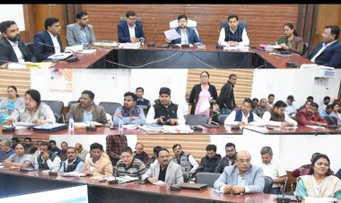 एसआईआर के तहत् दावा-आपत्ति के दौरान प्रस्तुत दस्तावेजों का सत्यापन संबंधित अधिकारी से कराएं जाए- कलेक्टर  एसआईआर के तहत् दावा-आपत्ति के दौरान प्रस्तुत दस्तावेजों का सत्यापन संबंधित अधिकारी से कराएं जाए- कलेक्टर अभिजीत सिंह