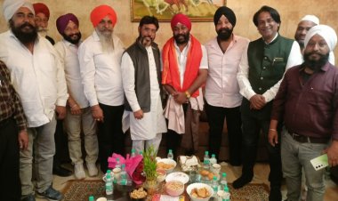 अल्पसंख्यक आयोग के अध्यक्ष अमरजीत सिंह छाबड़ा का दुर्ग प्रवास, विभिन्न समाजों से संवाद