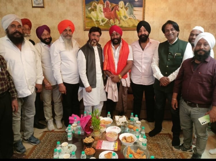 अल्पसंख्यक आयोग के अध्यक्ष अमरजीत सिंह छाबड़ा का दुर्ग प्रवास, विभिन्न समाजों से संवाद