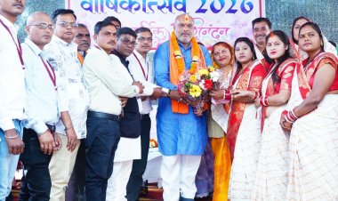 दुर्ग:विनायकपुर में वार्षिक उत्सव धूमधाम से संपन्न, विधायक ललित चंद्राकर ने बच्चों को किया सम्मानित