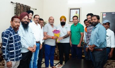 दुर्ग ग्रामीण विधायक ललित चंद्राकर से अल्पसंख्यक मोर्चा के नवनियुक्त पदाधिकारियों ने की सौजन्य मुलाकात