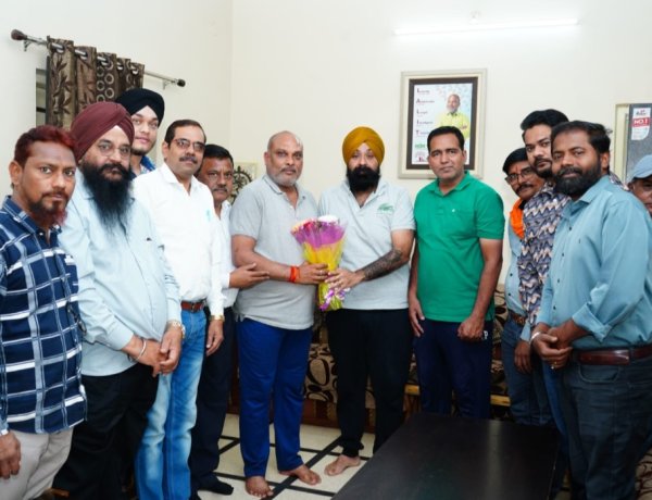 दुर्ग ग्रामीण विधायक ललित चंद्राकर से अल्पसंख्यक मोर्चा के नवनियुक्त पदाधिकारियों ने की सौजन्य मुलाकात