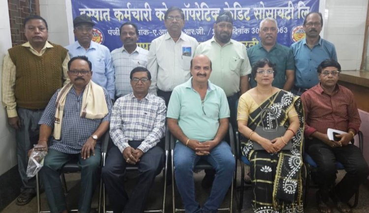 पुलिस विभाग की तरह 'आधार बेस्ड' उपस्थिति से छूट मांगी स्वास्थ्य कर्मियों ने, महासमिति की बैठक में कई मुद्दों पर हुई चर्चा, जीवनदीप  कर्मियों को नियमित करने सहित कई मांगे उठाईं