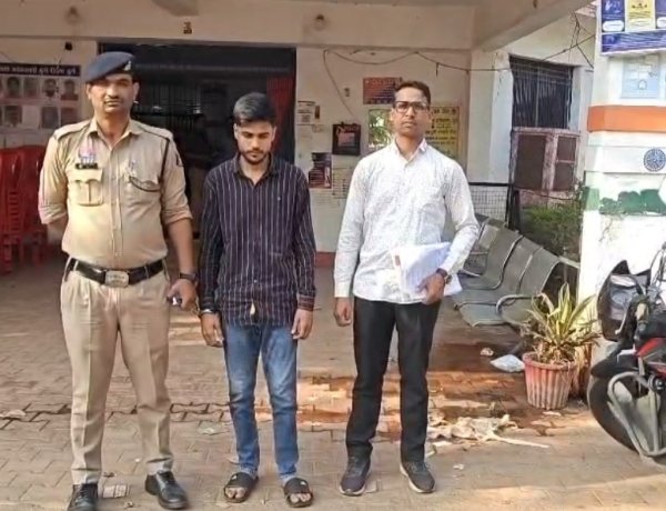 दुर्ग :  तकियापारा गुज्जर धर्मशाला के पास सट्टा रेड, युवक गिरफ्तार