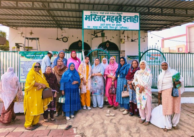 रमजान में सेवा का जज़्बा, फातिमा जोहरा कमेटी ने बांटे राशन व कपड़े