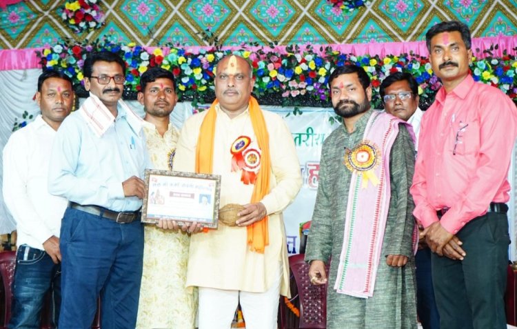 मंचादूर में भव्य कर्मा जयंती आयोजन, दुर्ग ग्रामीण विधायक ललित चंद्राकर हुए शामिल