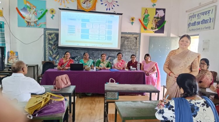 राष्ट्रीय शिक्षा नीति के अनुरूप शिक्षकों को दिया जा रहा प्रशिक्षण,रूआबांधा में एससीईआरटी के निर्देशानुसार डाइट की तीन दिवसीय पहल 25 मार्च तक  