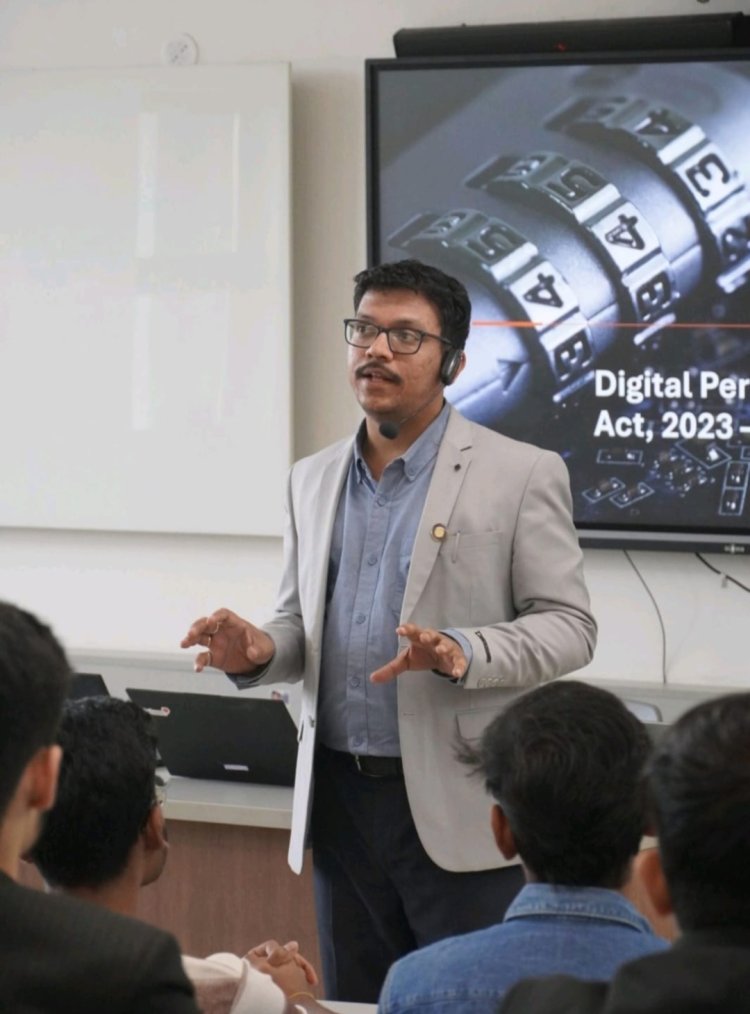 नागपुर यूनिवर्सिटी में गूंजा भिलाई का नाम, डॉ. अमित पाढ़ी ने दिया डेटा प्राइवेसी पर व्याख्यान