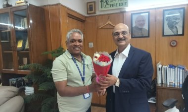 सीएमडी का अतिरिक्त प्रभार संभालते ही के.के. सिंह का हुआ स्वागत, बृज बिहारी मिश्र ने किया सम्मान