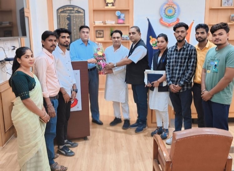 एसपी से मिले अय्यूब खान व वाहन मालिक, त्वरित कार्रवाई पर जताया आभार