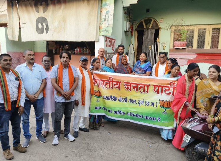 “गांव चलो, घर चलो” अभियान के तहत वार्डों में जनसंवाद, वरिष्ठ नागरिकों का सम्मान